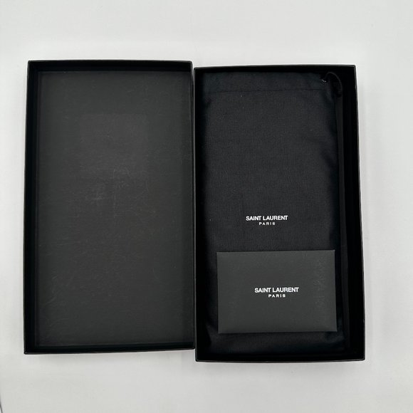 YSL Chevron  'Monogram' Zip Around Quilted Calfskin in Sugar Sand - Picture 10 of 12